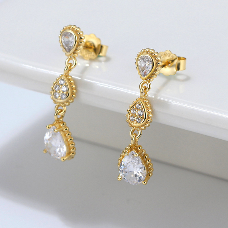 Everleigh Drop Earrings