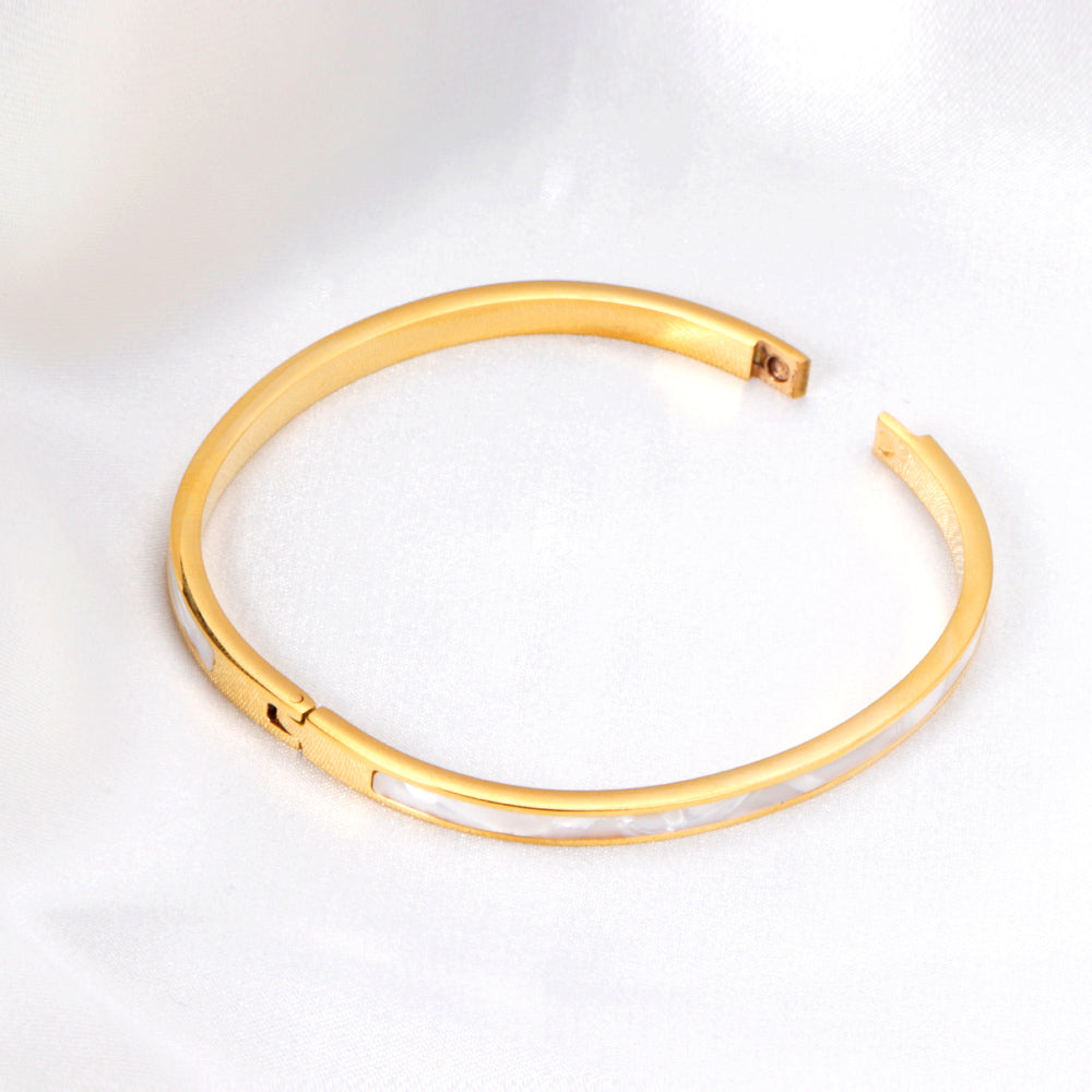 Margaux Pearl Bangle