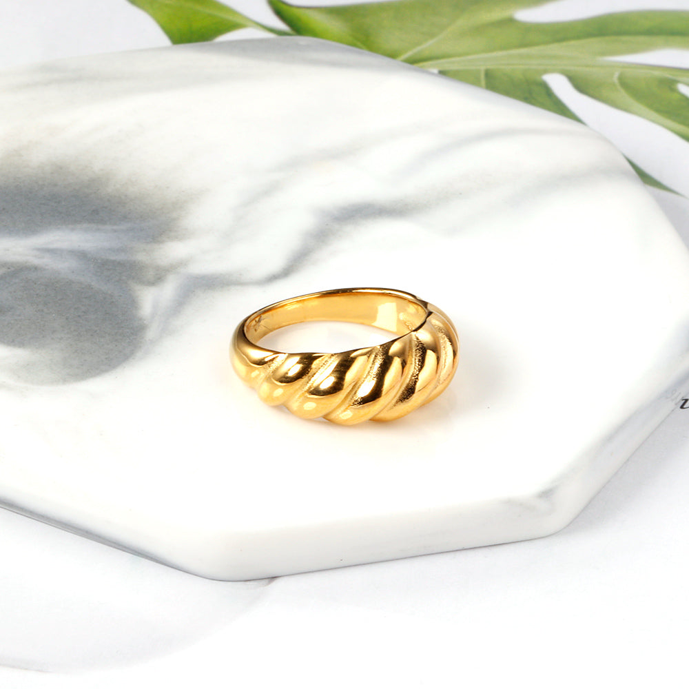 Croissant Ring