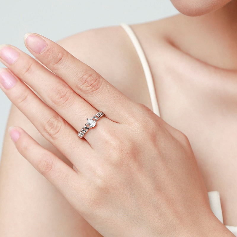 Dainty Chain Link Zirconia Ring
