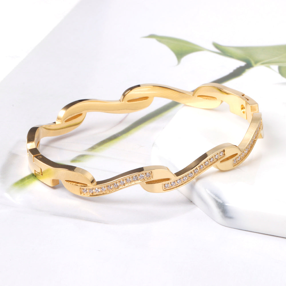 Seychelle Wave Bangle