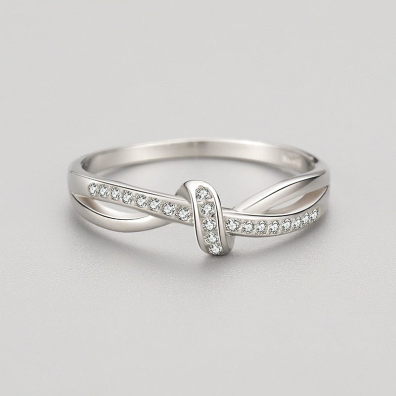Love Knot Twisted Zirconia Ring